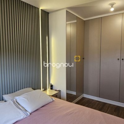 Apartamento com 75m², 3 quartos (sendo 1 suíte), 1 garagem, no bairro Areias em São José