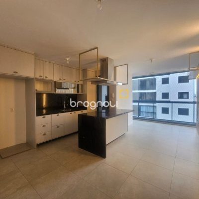 Apartamento com 75m², 3 quartos (sendo 1 suíte), 1 garagem, no bairro Areias em São José