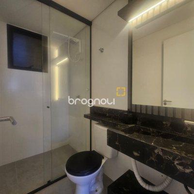 Apartamento com 75m², 3 quartos (sendo 1 suíte), 1 garagem, no bairro Areias em São José