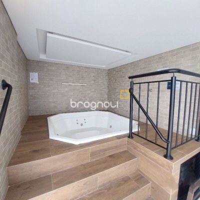 Apartamento com 75m², 3 quartos (sendo 1 suíte), 1 garagem, no bairro Areias em São José
