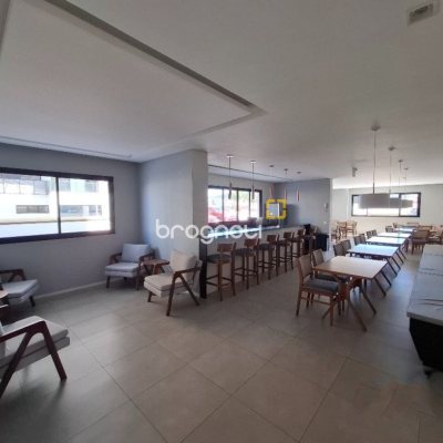 Apartamento com 75m², 3 quartos (sendo 1 suíte), 1 garagem, no bairro Areias em São José
