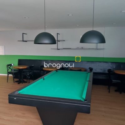 Apartamento com 75m², 3 quartos (sendo 1 suíte), 1 garagem, no bairro Areias em São José