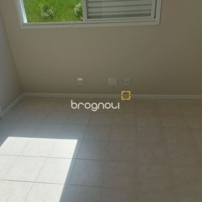 Apartamento com 109m², 3 quartos (sendo 1 suíte), 1 garagem, no bairro Córrego Grande em Florianópolis