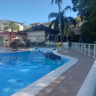 Apartamento com 109m², 3 quartos (sendo 1 suíte), 1 garagem, no bairro Córrego Grande em Florianópolis
