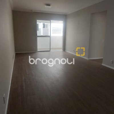 Apartamento com 109m², 3 quartos (sendo 1 suíte), 1 garagem, no bairro Córrego Grande em Florianópolis