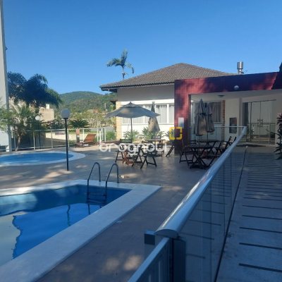 Apartamento com 109m², 3 quartos (sendo 1 suíte), 1 garagem, no bairro Córrego Grande em Florianópolis