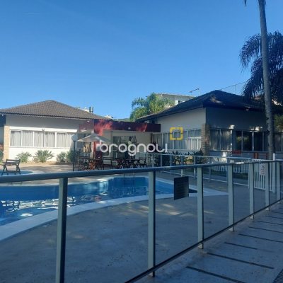 Apartamento com 109m², 3 quartos (sendo 1 suíte), 1 garagem, no bairro Córrego Grande em Florianópolis