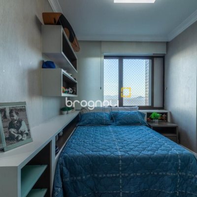 Apartamento com 303m², 3 quartos (sendo 3 suítes), 3 garagens, no bairro Agronômica em Florianópolis