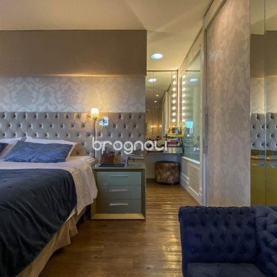 Apartamento com 303m², 3 quartos (sendo 3 suítes), 3 garagens, no bairro Agronômica em Florianópolis