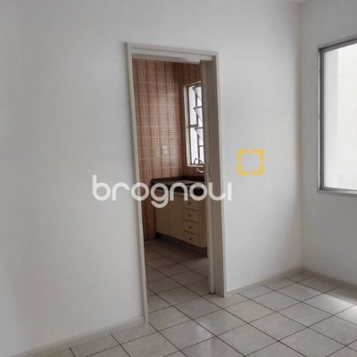 Apartamento com 88m², 3 quartos, 1 garagem, no bairro Centro em Florianópolis