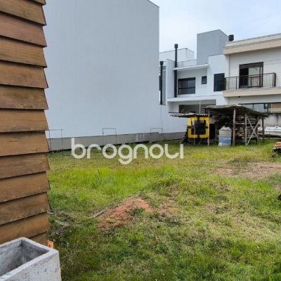 Terreno com 195m², no bairro Beira Rio em Biguaçu