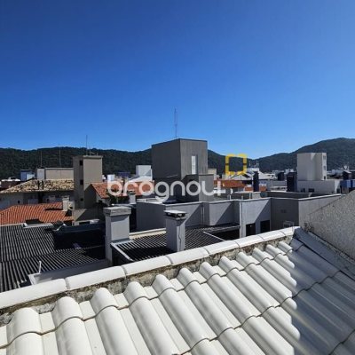 Apartamento com 75m², 2 quartos (sendo 2 suítes), 1 garagem, no bairro Ingleses em Florianópolis
