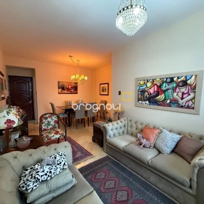 Apartamento com 106m², 3 quartos (sendo 1 suíte), 1 garagem, no bairro Centro em Florianópolis