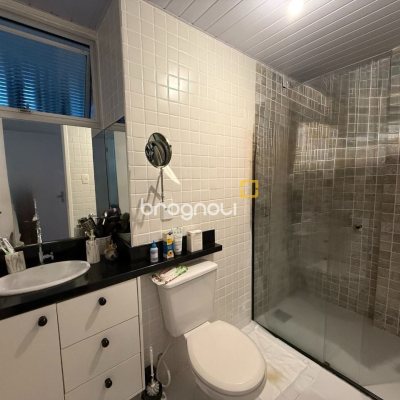 Apartamento com 106m², 3 quartos (sendo 1 suíte), 1 garagem, no bairro Centro em Florianópolis