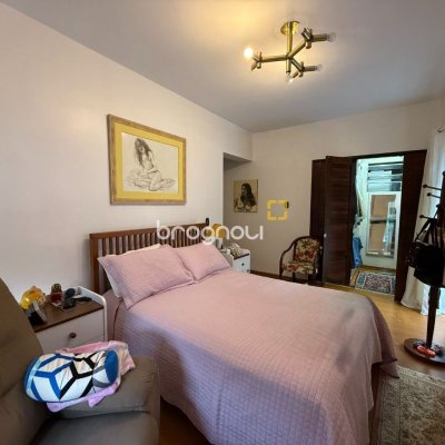 Apartamento com 106m², 3 quartos (sendo 1 suíte), 1 garagem, no bairro Centro em Florianópolis