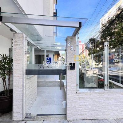 Apartamento com 106m², 3 quartos (sendo 1 suíte), 1 garagem, no bairro Centro em Florianópolis
