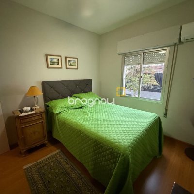 Apartamento com 106m², 3 quartos (sendo 1 suíte), 1 garagem, no bairro Centro em Florianópolis