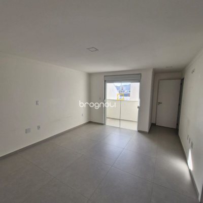 Apartamento com 86m², 2 quartos (sendo 1 suíte), 1 garagem, no bairro Ingleses em Florianópolis