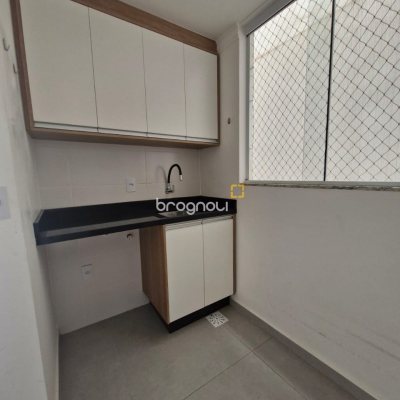 Apartamento com 86m², 2 quartos (sendo 1 suíte), 1 garagem, no bairro Ingleses em Florianópolis