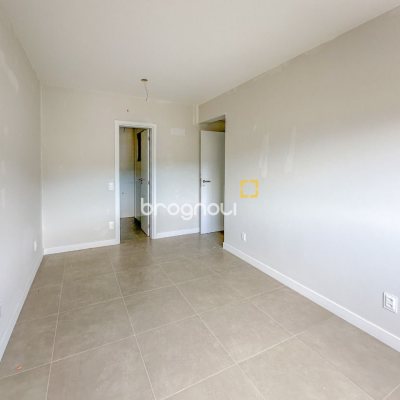 Apartamento com 74m², 2 quartos (sendo 1 suíte), 1 garagem, no bairro Saco Grande em Florianópolis