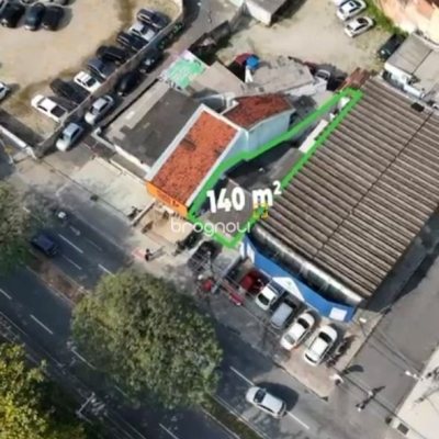 Casa com 98m², 2 quartos, 2 garagens, no bairro Centro em Florianópolis