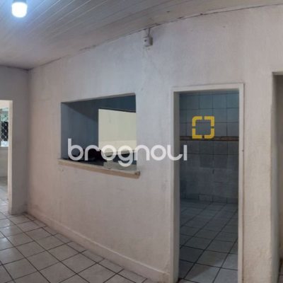 Casa com 98m², 2 quartos, 2 garagens, no bairro Centro em Florianópolis