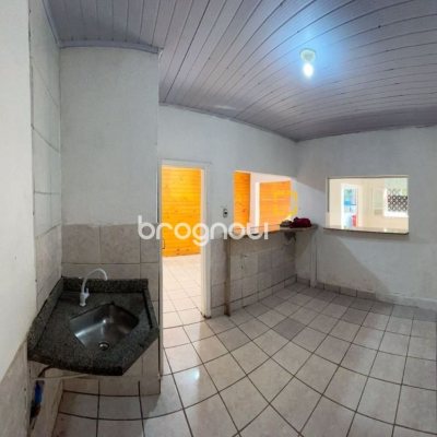 Casa com 98m², 2 quartos, 2 garagens, no bairro Centro em Florianópolis