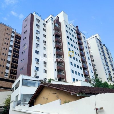 Apartamento com 72m², 2 quartos (sendo 1 suíte), 2 garagens, no bairro Itacorubi em Florianópolis