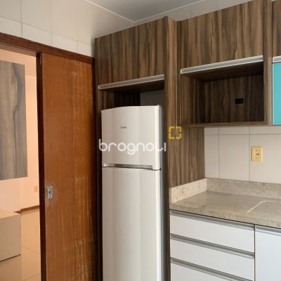 Apartamento com 72m², 2 quartos (sendo 1 suíte), 2 garagens, no bairro Itacorubi em Florianópolis
