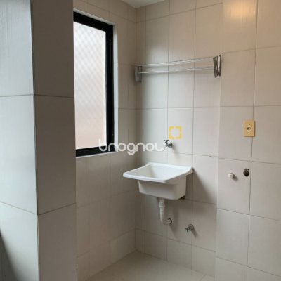 Apartamento com 72m², 2 quartos (sendo 1 suíte), 2 garagens, no bairro Itacorubi em Florianópolis
