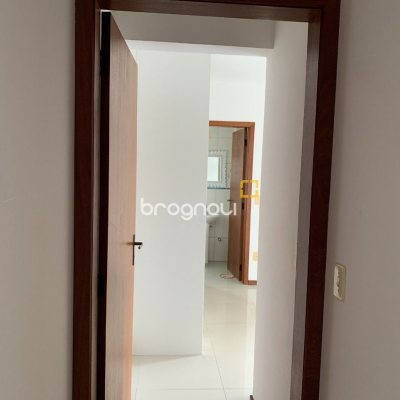 Apartamento com 72m², 2 quartos (sendo 1 suíte), 2 garagens, no bairro Itacorubi em Florianópolis