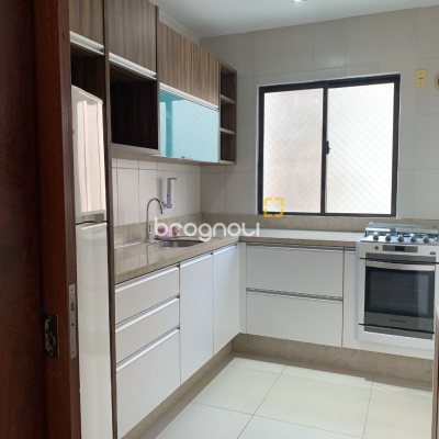 Apartamento com 72m², 2 quartos (sendo 1 suíte), 2 garagens, no bairro Itacorubi em Florianópolis