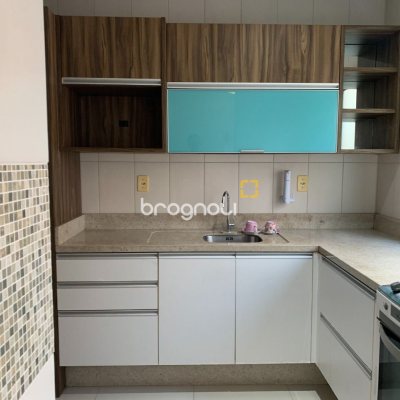 Apartamento com 72m², 2 quartos (sendo 1 suíte), 2 garagens, no bairro Itacorubi em Florianópolis