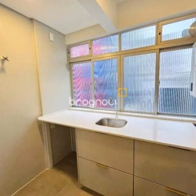 Apartamento com 129m², 4 quartos (sendo 1 suíte), 1 garagem, no bairro Centro em Florianópolis