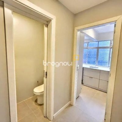 Apartamento com 129m², 4 quartos (sendo 1 suíte), 1 garagem, no bairro Centro em Florianópolis