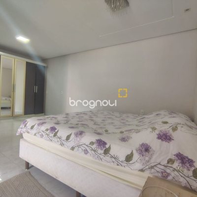 Casa com 107m², 3 quartos (sendo 1 suíte), 2 garagens, no bairro Vargem do Bom Jesus em Florianópolis