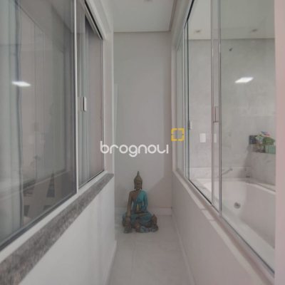 Casa com 107m², 3 quartos (sendo 1 suíte), 2 garagens, no bairro Vargem do Bom Jesus em Florianópolis