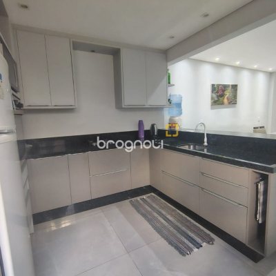 Casa com 107m², 3 quartos (sendo 1 suíte), 2 garagens, no bairro Vargem do Bom Jesus em Florianópolis