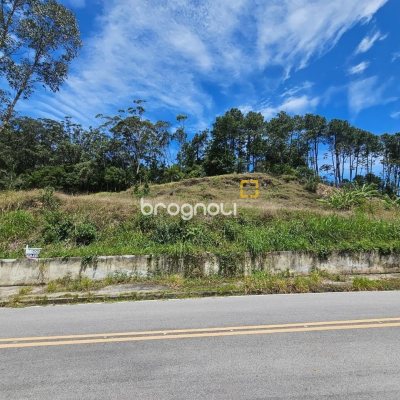 Terreno com 1533m², no bairro João Paulo em Florianópolis