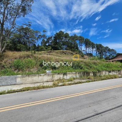 Terreno com 1533m², no bairro João Paulo em Florianópolis