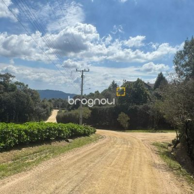 Sítio com 11511m², no bairro Invernadinha em Rancho Queimado