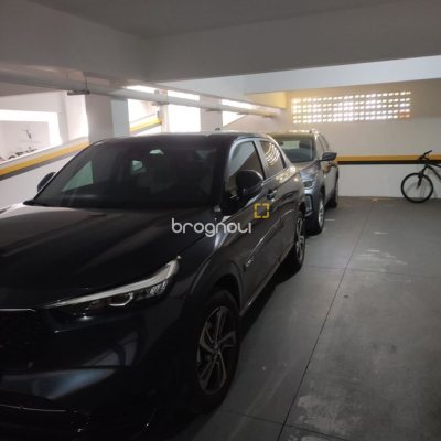 Apartamento com 121m², 4 quartos (sendo 2 suítes), 2 garagens, no bairro Balneário em Florianópolis