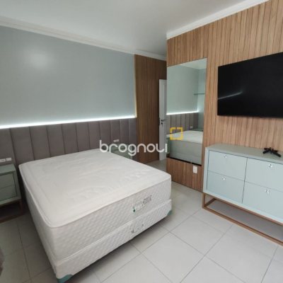 Apartamento com 121m², 4 quartos (sendo 2 suítes), 2 garagens, no bairro Balneário em Florianópolis