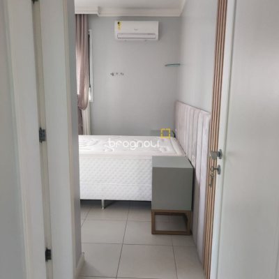 Apartamento com 121m², 4 quartos (sendo 2 suítes), 2 garagens, no bairro Balneário em Florianópolis