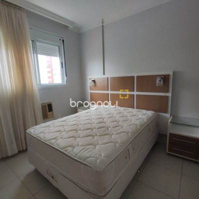 Apartamento com 121m², 4 quartos (sendo 2 suítes), 2 garagens, no bairro Balneário em Florianópolis