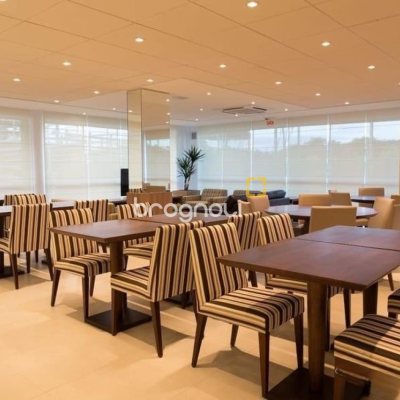 Apartamento com 137m², 5 quartos (sendo 4 suítes), 2 garagens, no bairro Canasvieiras em Florianópolis