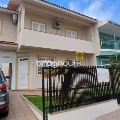 Casa com 237m², 5 quartos (sendo 1 suíte), 6 garagens, no bairro Balneário em Florianópolis