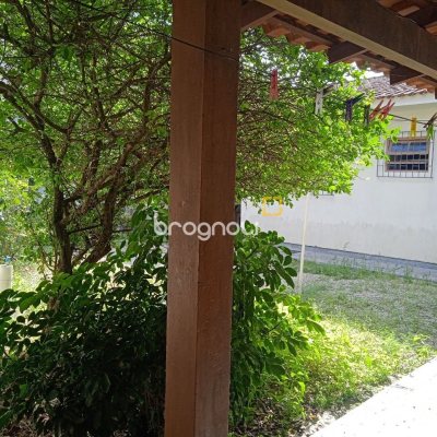 Casa com 92m², 3 quartos (sendo 1 suíte), 2 garagens, no bairro Bela Vista em São José