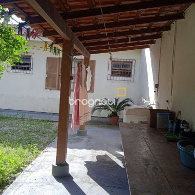 Casa com 92m², 3 quartos (sendo 1 suíte), 2 garagens, no bairro Bela Vista em São José