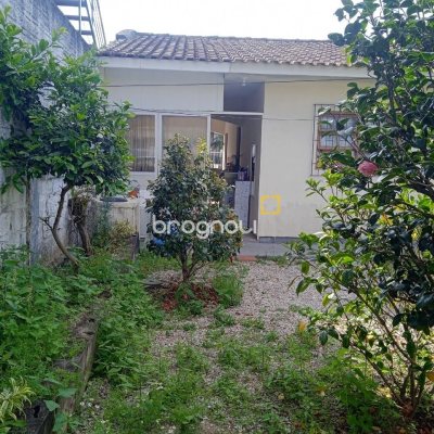 Casa com 92m², 3 quartos (sendo 1 suíte), 2 garagens, no bairro Bela Vista em São José